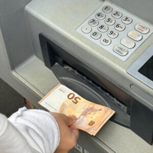 11 dicas de economia inteligentes especialistas financeiros realmente usam