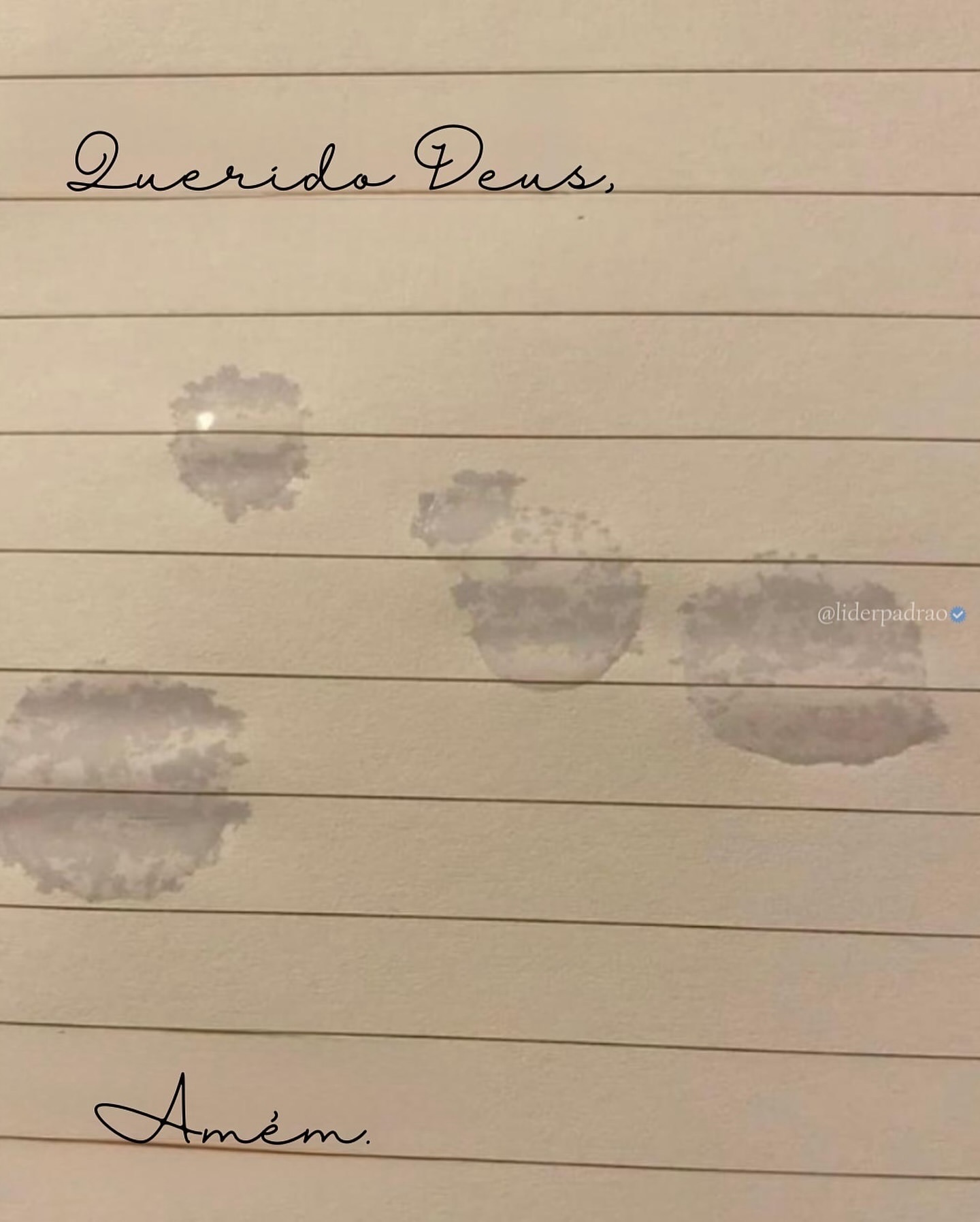 Ei, suas lágrimas também são orações, mesmo quando as palavras não vêm. Deus os …